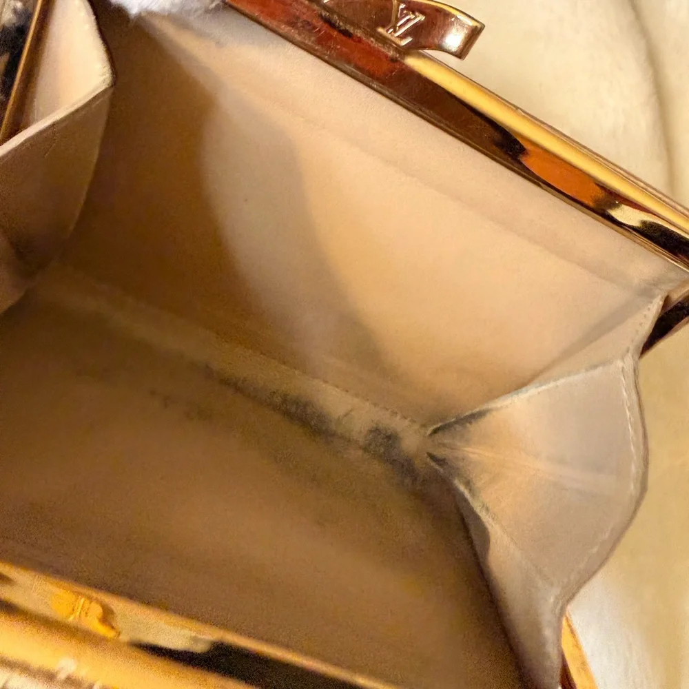 Louis Vuitton Yellow Monogram Vernis Wallet - Picture 14 of 16